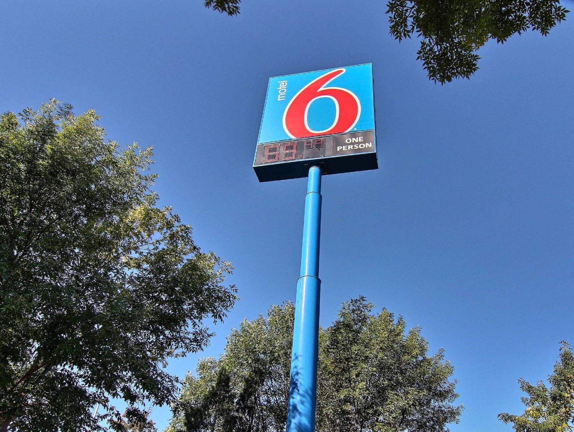 Motel 6-Bismarck, Nd Exterior photo
